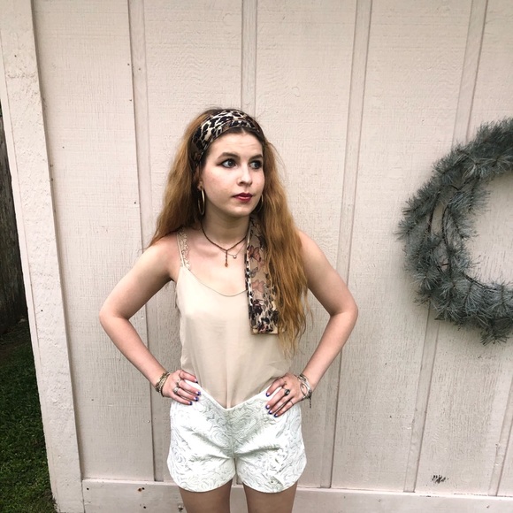 scalloped front panel shorts - Picture 1 of 3